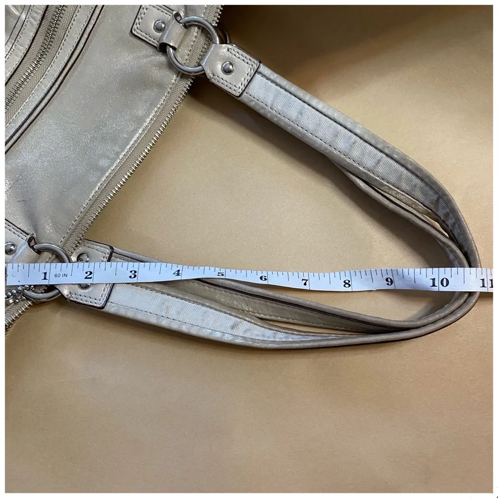 VINTAGE COACH POPPY METALLIC GOLD CHAMPAGNE LEATHER LARGE SHOULDER BAG - Picture 9 of 16